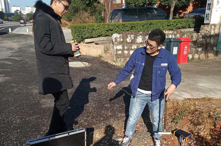 國電西高為昆明客戶調(diào)試電纜故障測試設(shè)備 國電西高為昆明客戶調(diào)試電纜故障測試設(shè)備