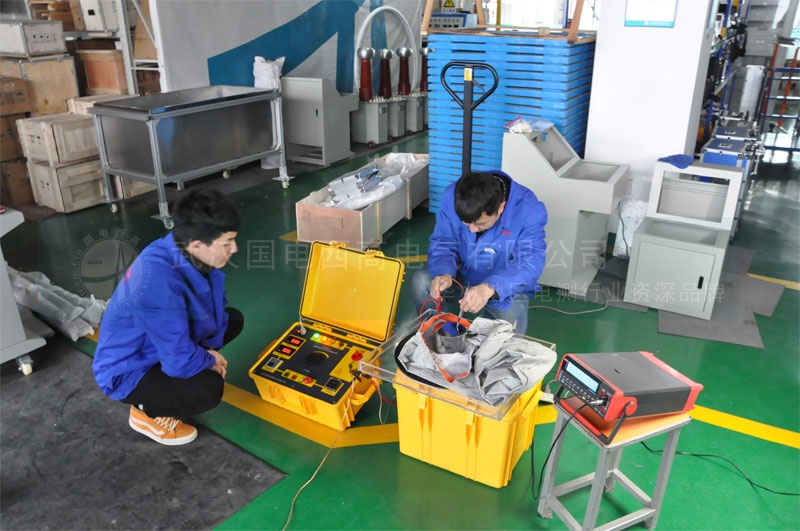 屏蔽服屏蔽效率試驗(yàn)成套裝置現(xiàn)場試驗(yàn)二